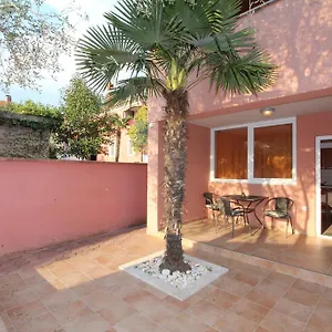 Sturago Apartmán
